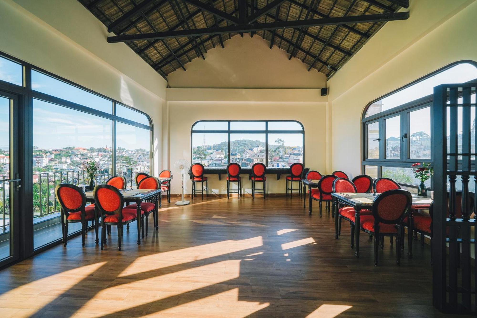 דה לאט Goldient Boutique Hotel מראה חיצוני תמונה